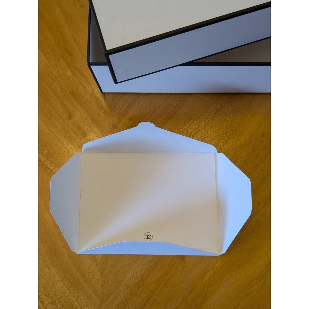 CHANEL Small/Medium Rectangular Empty Gift Box 8.5